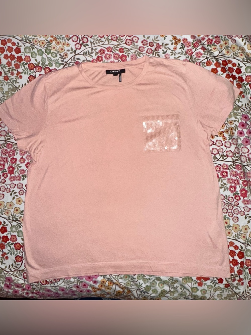 DKNY womens pink T-shirt - M